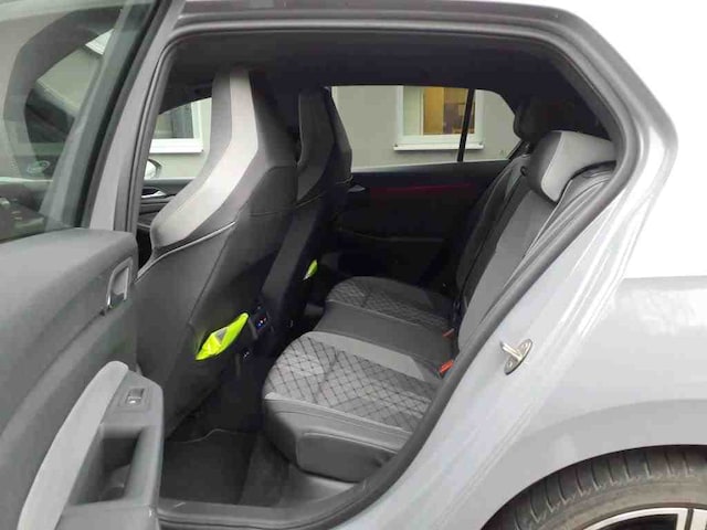 Volkswagen Golf 1.5 eTSI DSG