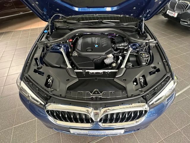 BMW 520 520d Business Line Sedan