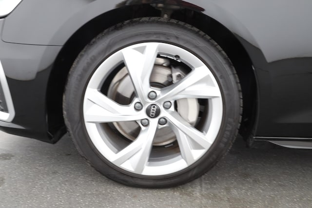 Audi A4 40 TFSI Avant Quattro S-Line S-Tronic