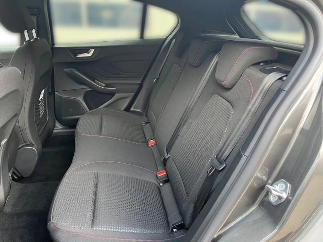 Ford Focus Limited ST Line