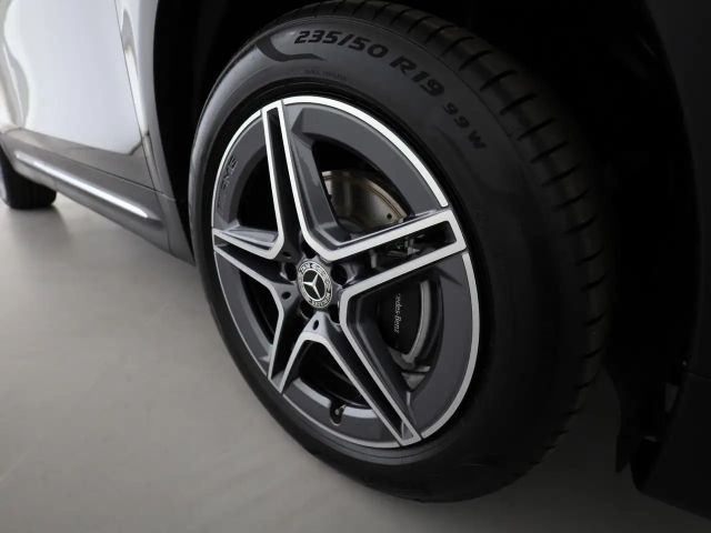 Mercedes-Benz GLB 200 AMG Line GLB 200 d