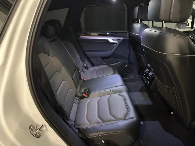 Volkswagen Touareg 4Motion R-Line