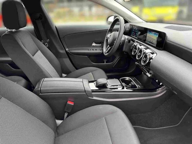 Mercedes-Benz CLA 200 CLA 200 d Shooting Brake