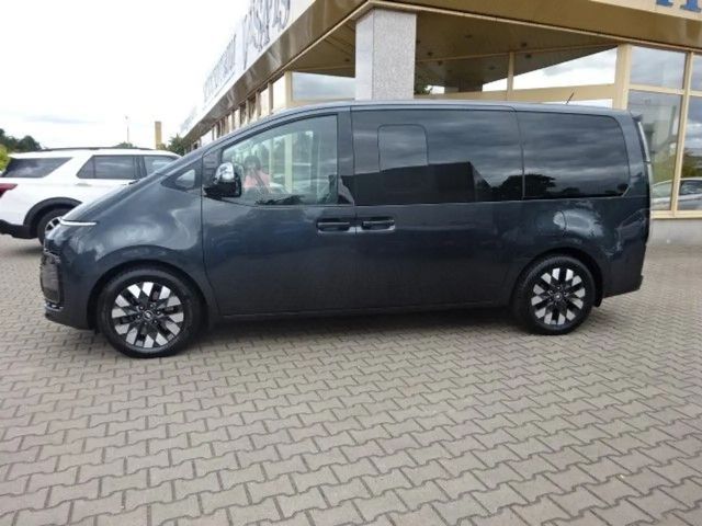 Hyundai Staria Signature Vierwielaandrijving