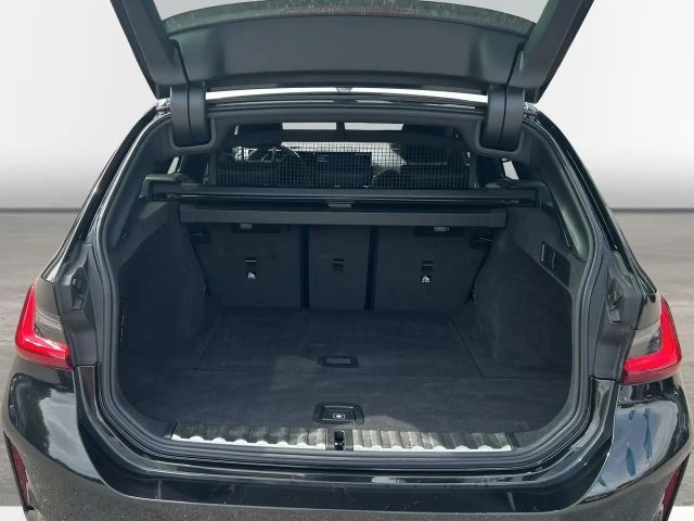 BMW 320 320d M-Sport Touring