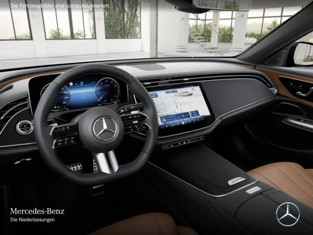 Mercedes-Benz E 200 AMG Line Sedan