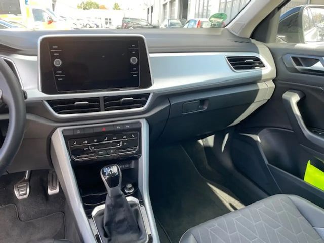 Volkswagen T-Roc 1.5TSi Goal Standheiz. ACC SideAssist Navi 17Zo...