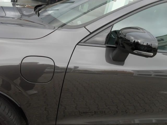 Volvo XC60 AWD Dark Plus T6