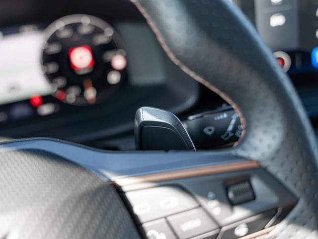 Cupra Leon 1.5 eTSI ACT ACC ParkAss. SpurH LM PDC