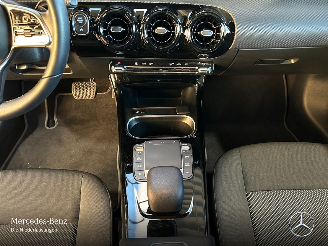 Mercedes-Benz A 180 A 180 d