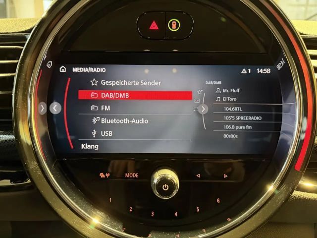 MINI Cooper Clubman Essential Trim KAM+LED+NAVI+KOMF