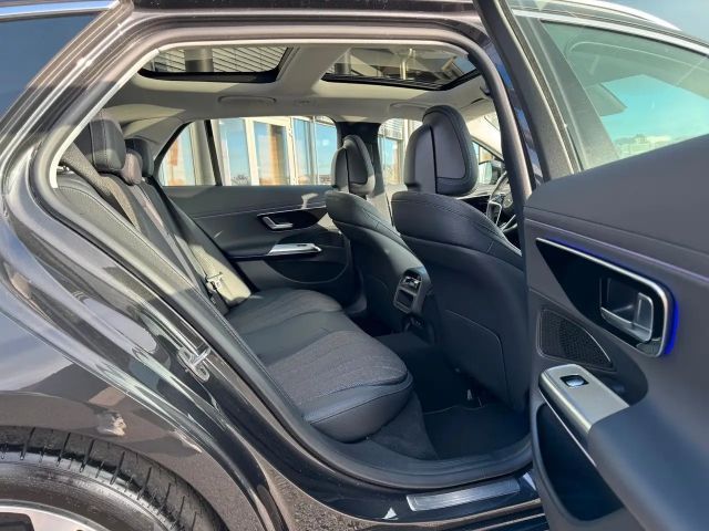 Mercedes-Benz E 220 AVANTGARDE E 220 d Estate