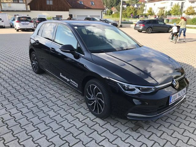 Volkswagen Golf DSG Style eHybrid
