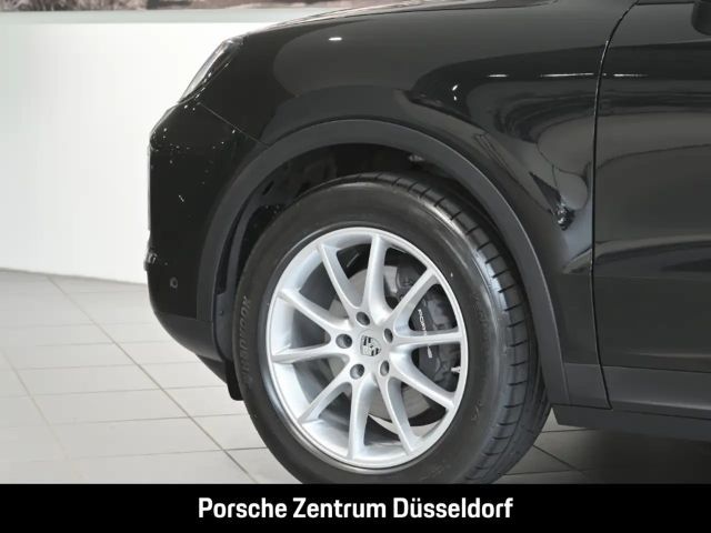 Porsche Cayenne Panoramadach  Bose LED-Matrix