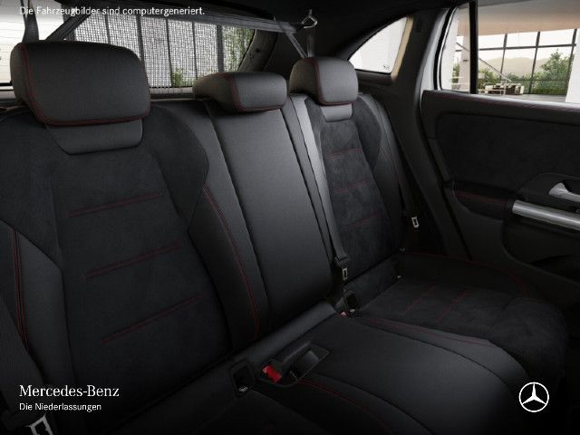 Mercedes-Benz GLA 180 AMG Line