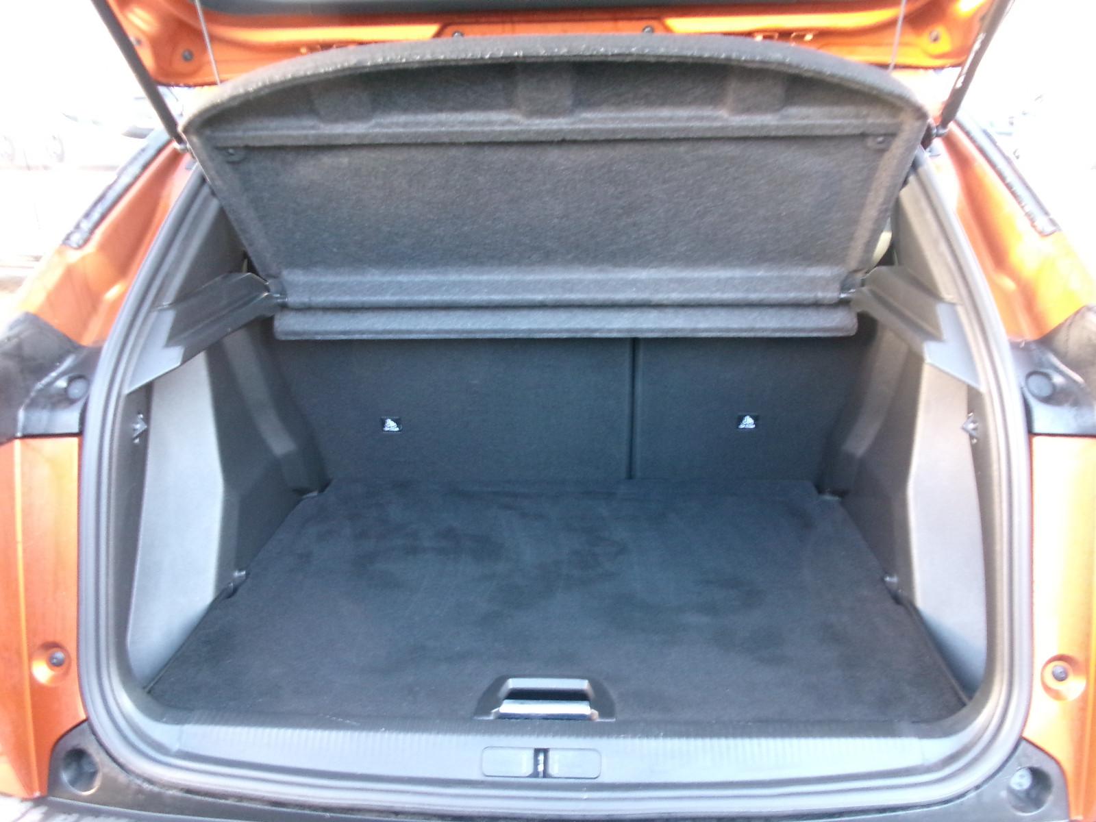 Peugeot 2008 EAT8 GT-Line