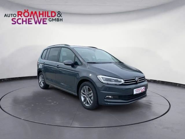 Volkswagen Touran 1.5 TSI DSG Plus