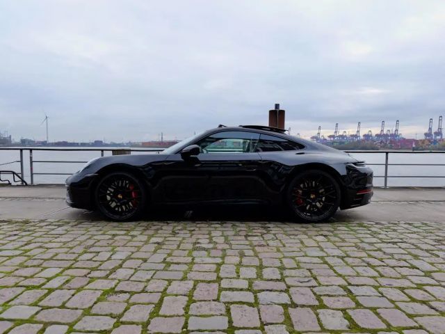 Porsche 992 4 Carrera GTS