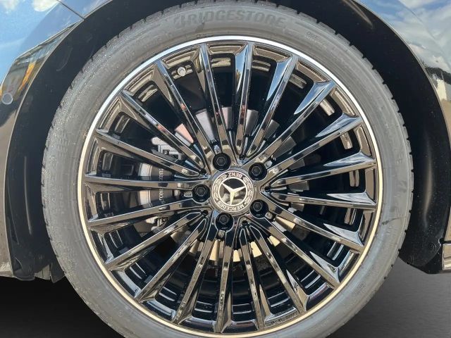 Mercedes-Benz A 180 AMG Line Hatchback