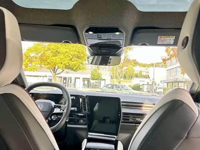 Renault Espace E-Tech Hybrid Iconic