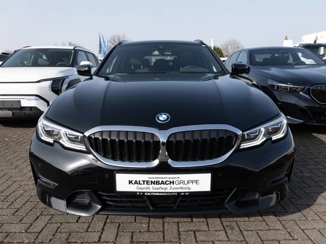 BMW 330 330e Sport Line Touring