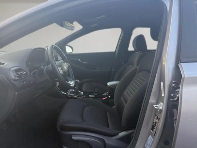 Hyundai i30 Advantage Hybrid T-GDi