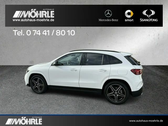 Mercedes-Benz GLA 180 AMG Line