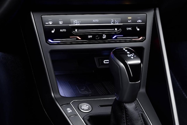 Volkswagen Polo Polo 1.0     R-L  BT081 TSID7F