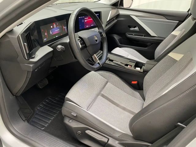 Opel Astra Business Elegance Sports Tourer