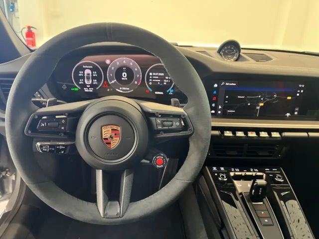 Porsche 992 Cabrio Carrera