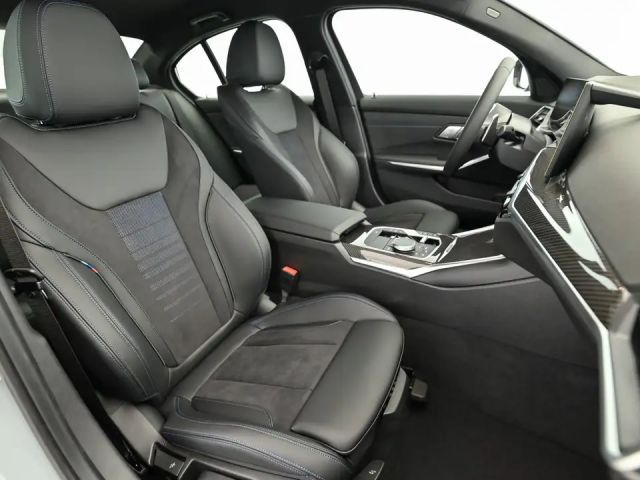 BMW 320 320i Sedan xDrive