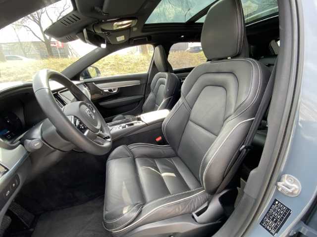 Volvo V90 AWD Dark Plus Recharge T6