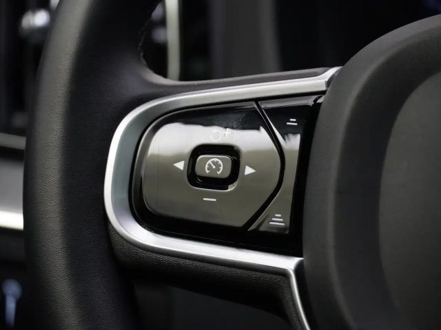 Volvo XC60 AWD Dark Geartronic Plus