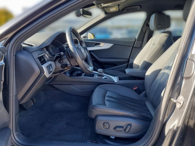 Audi A4 35 TFSI Avant S-Tronic