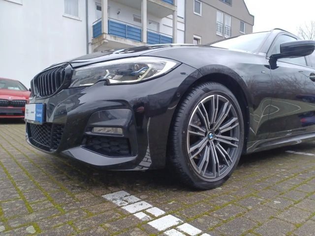 BMW 320 320i M-Sport Touring