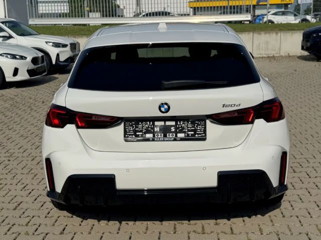 BMW 120 120d M-Sport Sedan