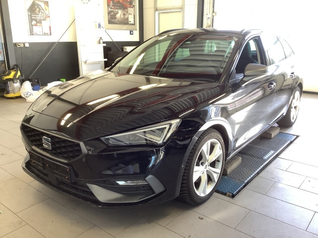 Seat Leon 1.5 eTSI FR-lijn Sportstourer