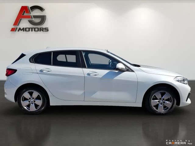 BMW 118 118d Sedan
