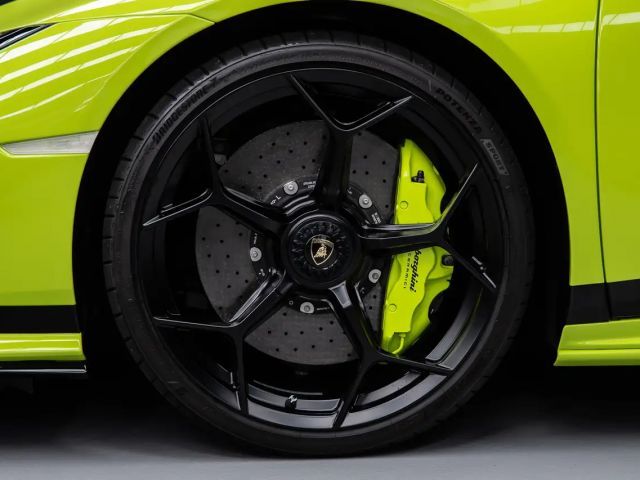 Lamborghini Huracan n Tecnica Carbon front & rear bonnet + Alcantara