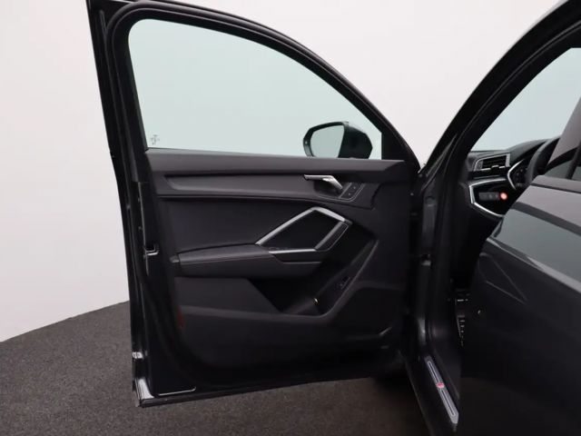 Audi Q3 35 TFSI S-Line