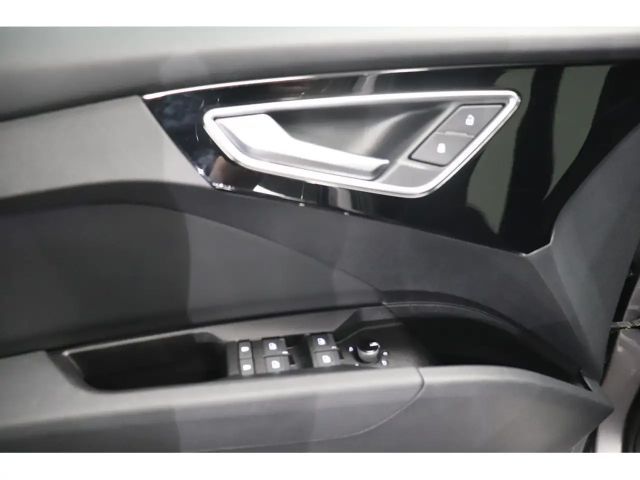 Audi Q4 e-tron LED NAVI
