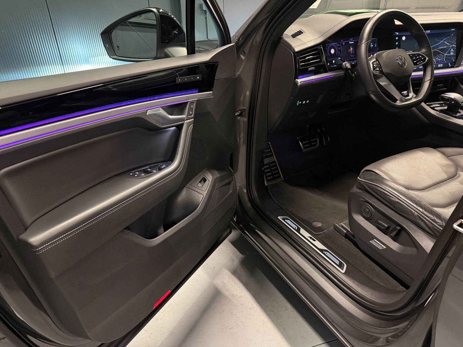 Volkswagen Touareg R-Line Style