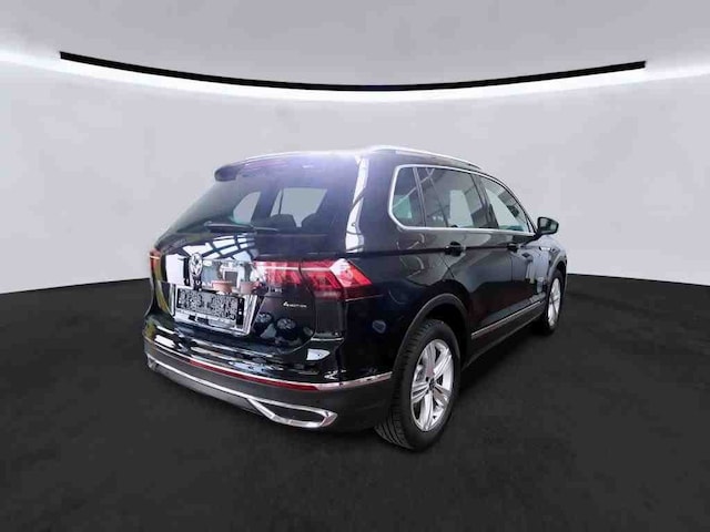 Volkswagen Tiguan BI-COLOUR*AHK*PANO*NAVI*MATRIX