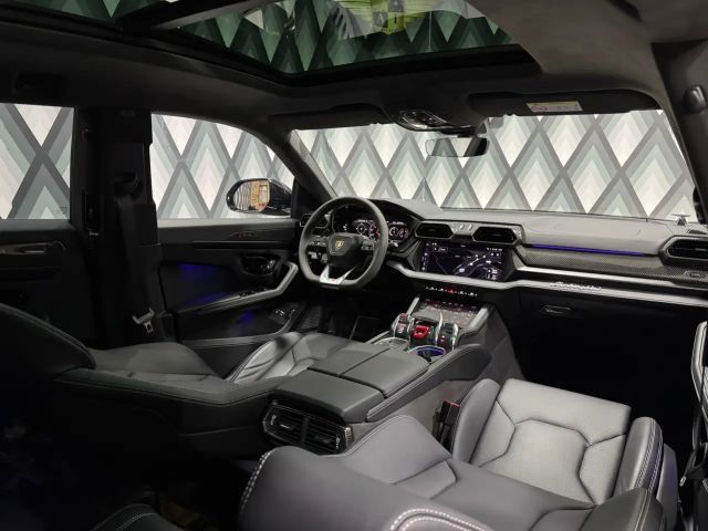 Lamborghini Urus SE // CARBON // UNIKÄT // VOLLE HÜTTE //