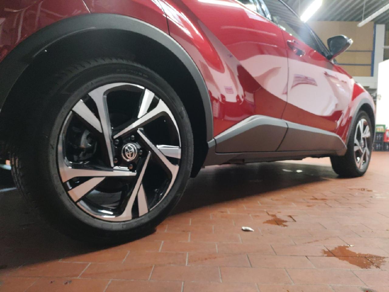 Toyota C-HR 5-deurs Bi-Tone Team D