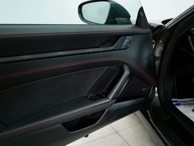 Porsche 992 Carrera Coupé GTS