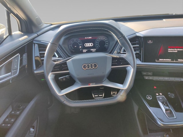 Audi Q4 e-tron SUV 45 e-tron Audi Q4 e-tron