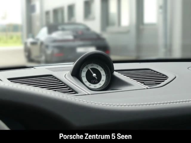 Porsche 992 Carrera Coupé GTS