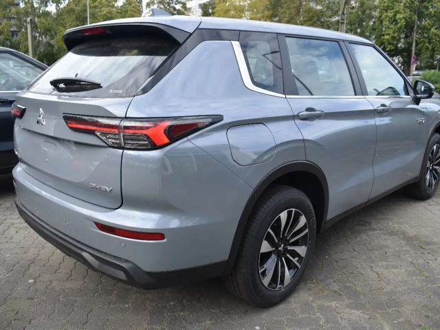 Mitsubishi Outlander 2.4L Polar, Sitzheizung, Standheizung