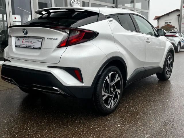 Toyota C-HR Hybride Team D